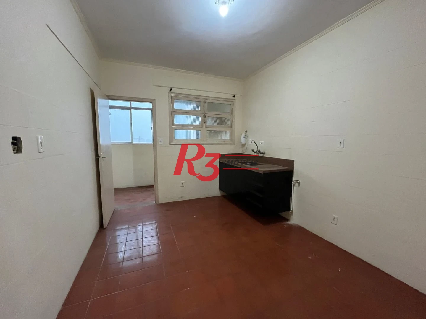 Apartamento com 2 dormitórios à venda, 94 m² por R$ 370.000,00 - Macuco - Santos/SP