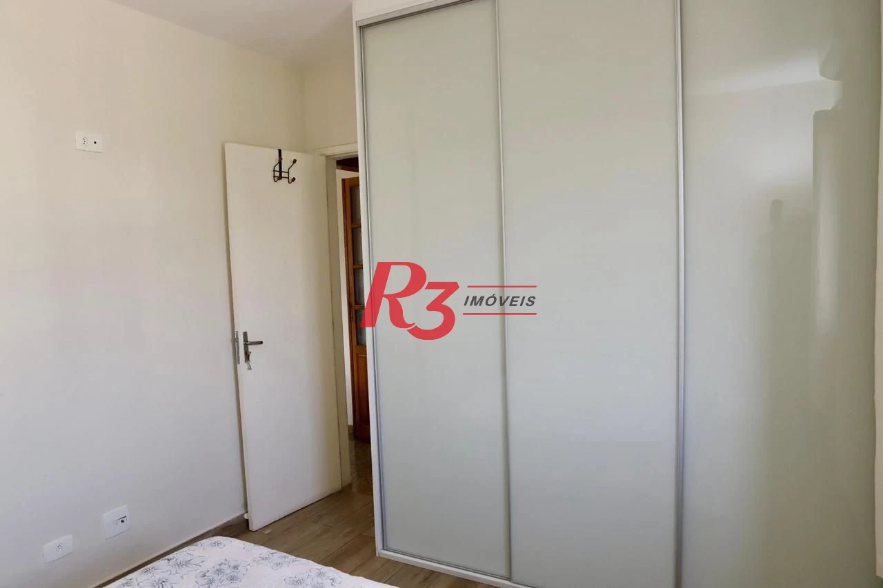 Apartamento à Venda, 2 dormitórios Vista Livre, Ambientes Reformados, Terraço para Lazer e Localização Privilegiada Embaré