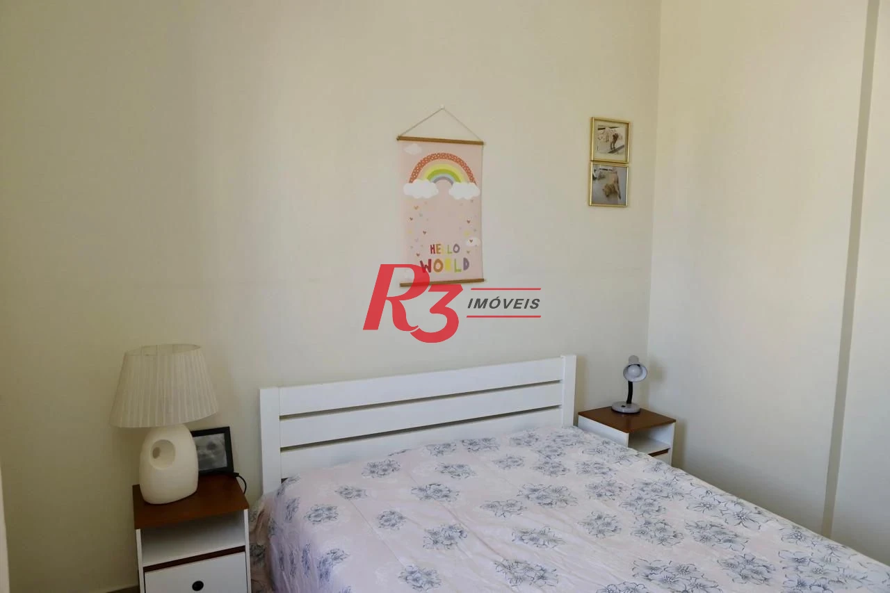 Apartamento à Venda, 2 dormitórios Vista Livre, Ambientes Reformados, Terraço para Lazer e Localização Privilegiada Embaré