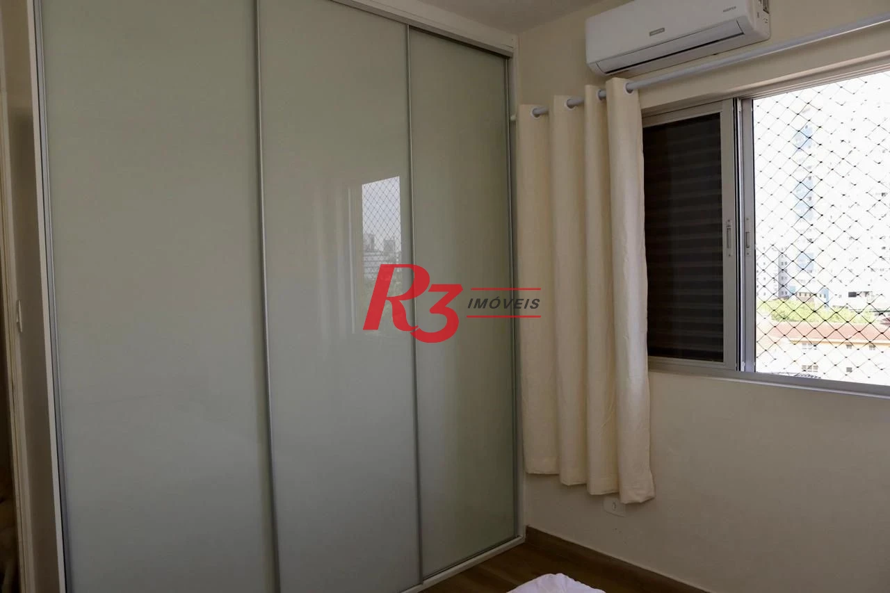 Apartamento à Venda, 2 dormitórios Vista Livre, Ambientes Reformados, Terraço para Lazer e Localização Privilegiada Embaré