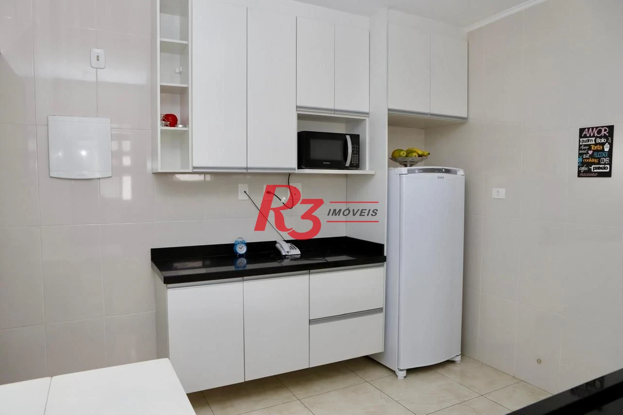 Apartamento à Venda, 2 dormitórios Vista Livre, Ambientes Reformados, Terraço para Lazer e Localização Privilegiada Embaré
