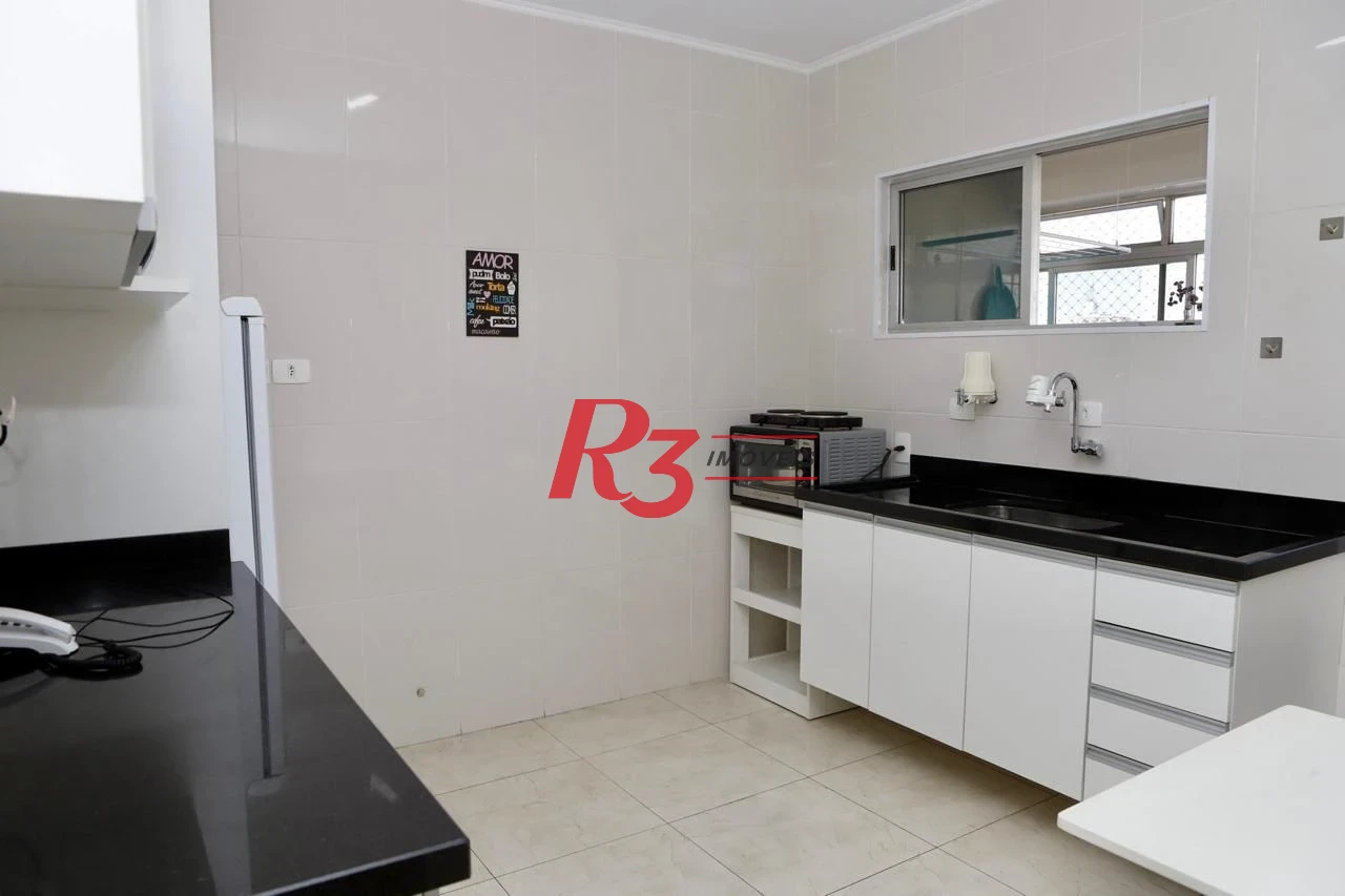 Apartamento à Venda, 2 dormitórios Vista Livre, Ambientes Reformados, Terraço para Lazer e Localização Privilegiada Embaré