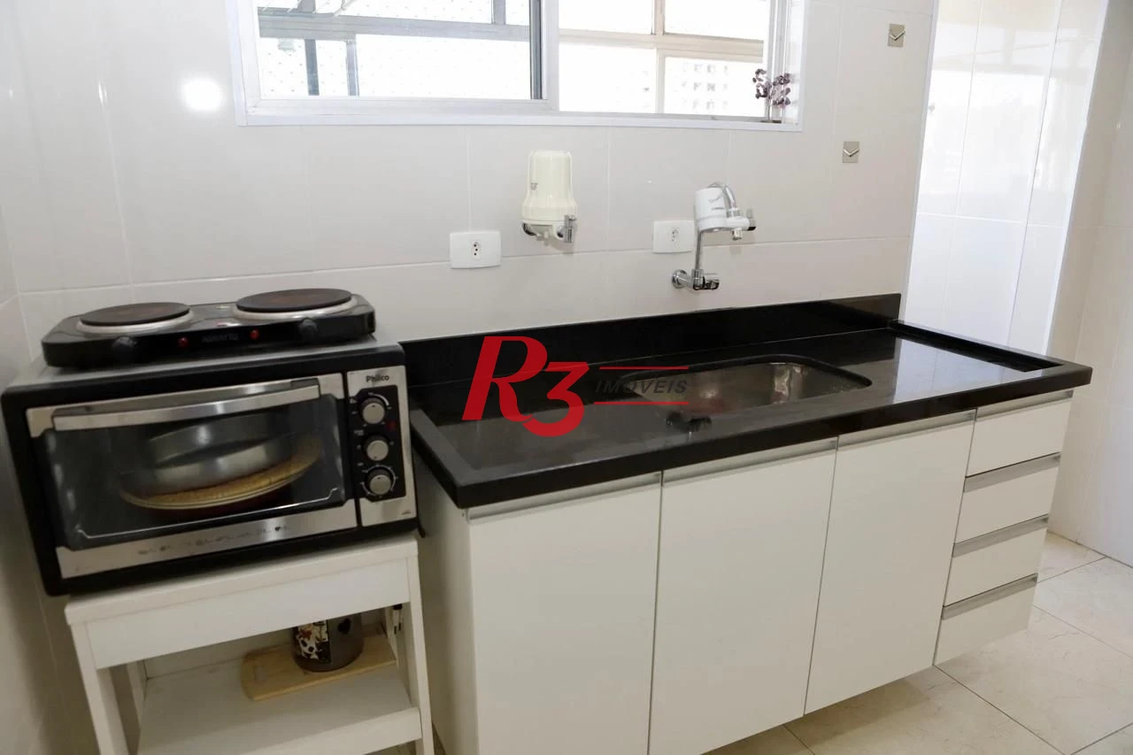 Apartamento à Venda, 2 dormitórios Vista Livre, Ambientes Reformados, Terraço para Lazer e Localização Privilegiada Embaré