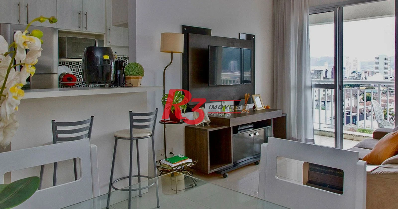 Apartamento com 2 dormitórios à venda, 70 m² por R$ 550.000,00 - Vila Matias - Santos/SP