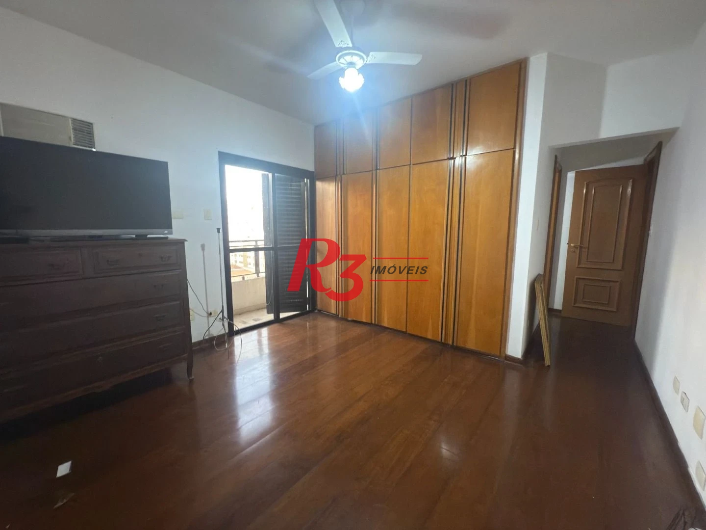 Apartamento com 4 dormitórios à venda, 267 m² por R$ 1.800.000,00 - Boqueirão - Santos/SP