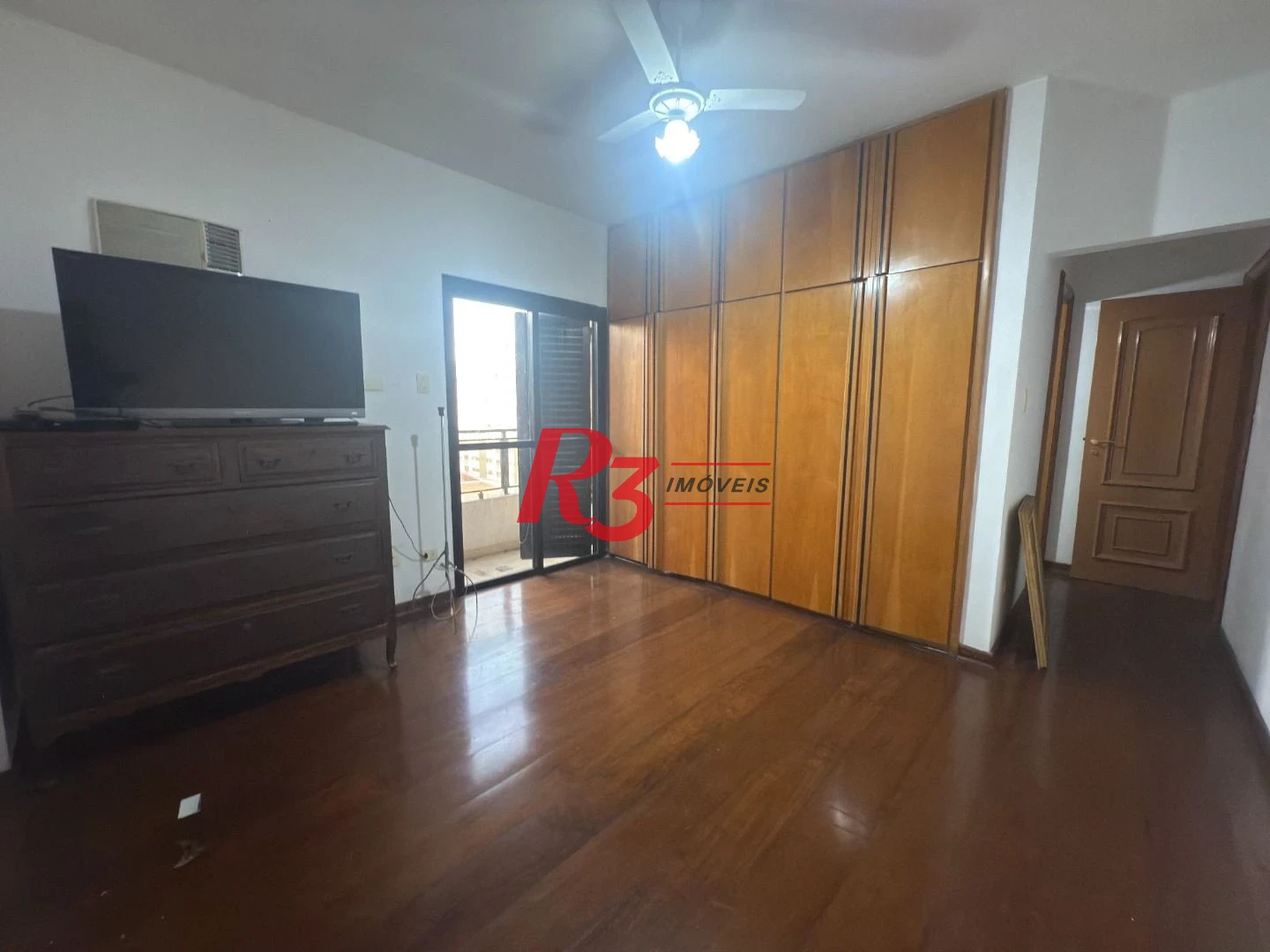 Apartamento com 4 dormitórios à venda, 267 m² por R$ 1.800.000,00 - Boqueirão - Santos/SP