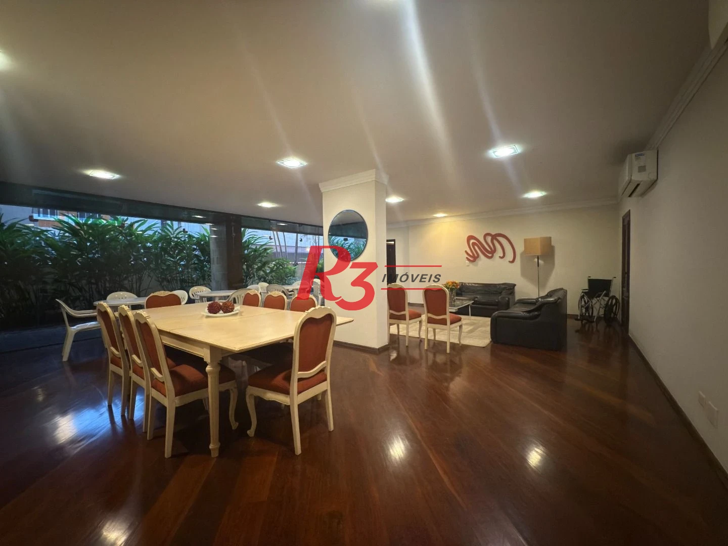 Apartamento com 4 dormitórios à venda, 267 m² por R$ 1.800.000,00 - Boqueirão - Santos/SP