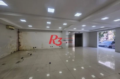 Loja Comercial com Mezanino para Alugar com 570m² – Embaré, Santos/SP.