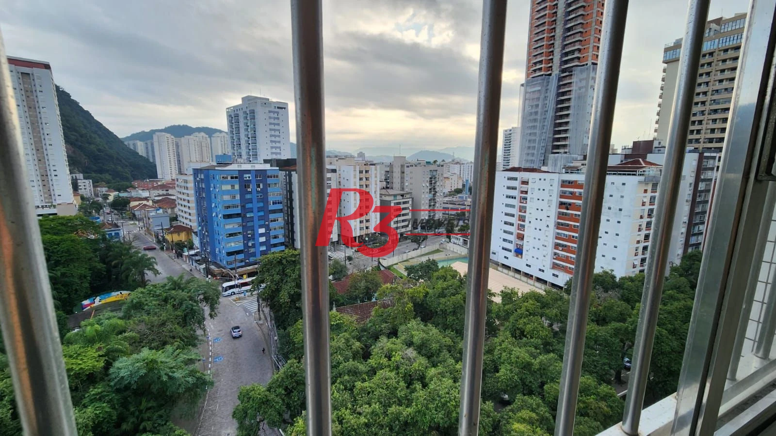Apartamento com 2 dormitórios para alugar, 99 m² por R$ 4.000,00/mês - José Menino - Santos/SP