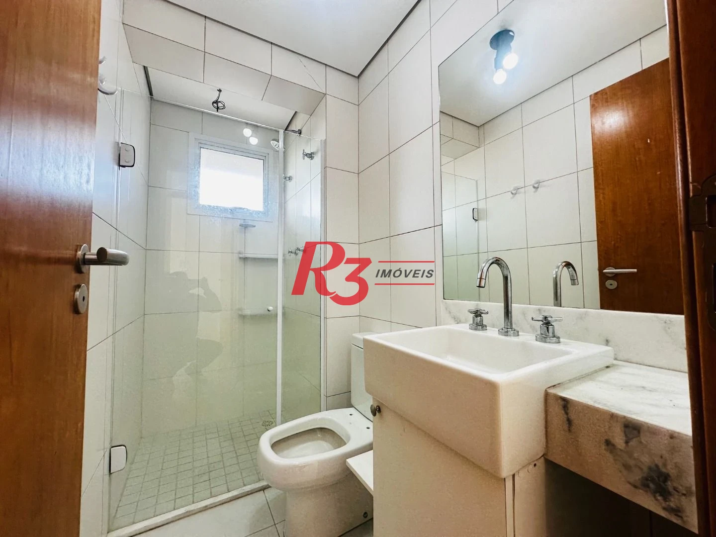 Apartamento com 2 dormitórios para alugar, 59 m² por R$ 5.143,03/mês - Vila Matias - Santos/SP