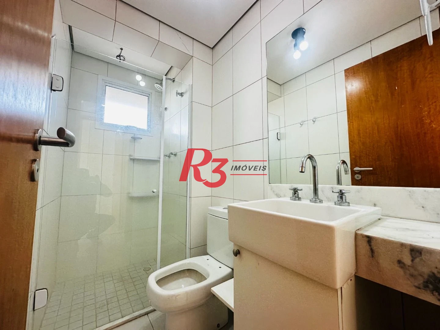 Apartamento com 2 dormitórios para alugar, 59 m² por R$ 5.143,03/mês - Vila Matias - Santos/SP