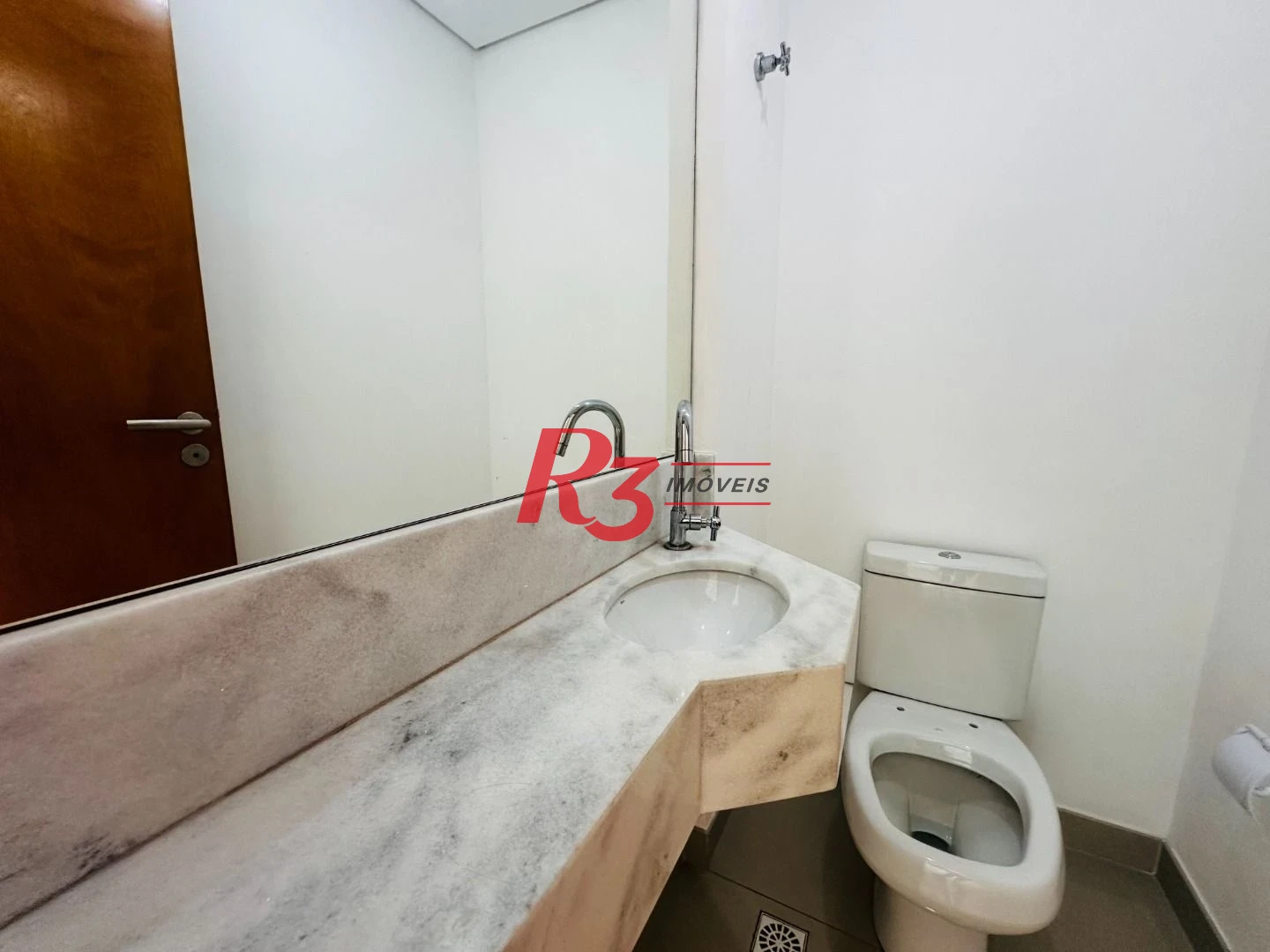 Apartamento com 2 dormitórios para alugar, 59 m² por R$ 5.143,03/mês - Vila Matias - Santos/SP