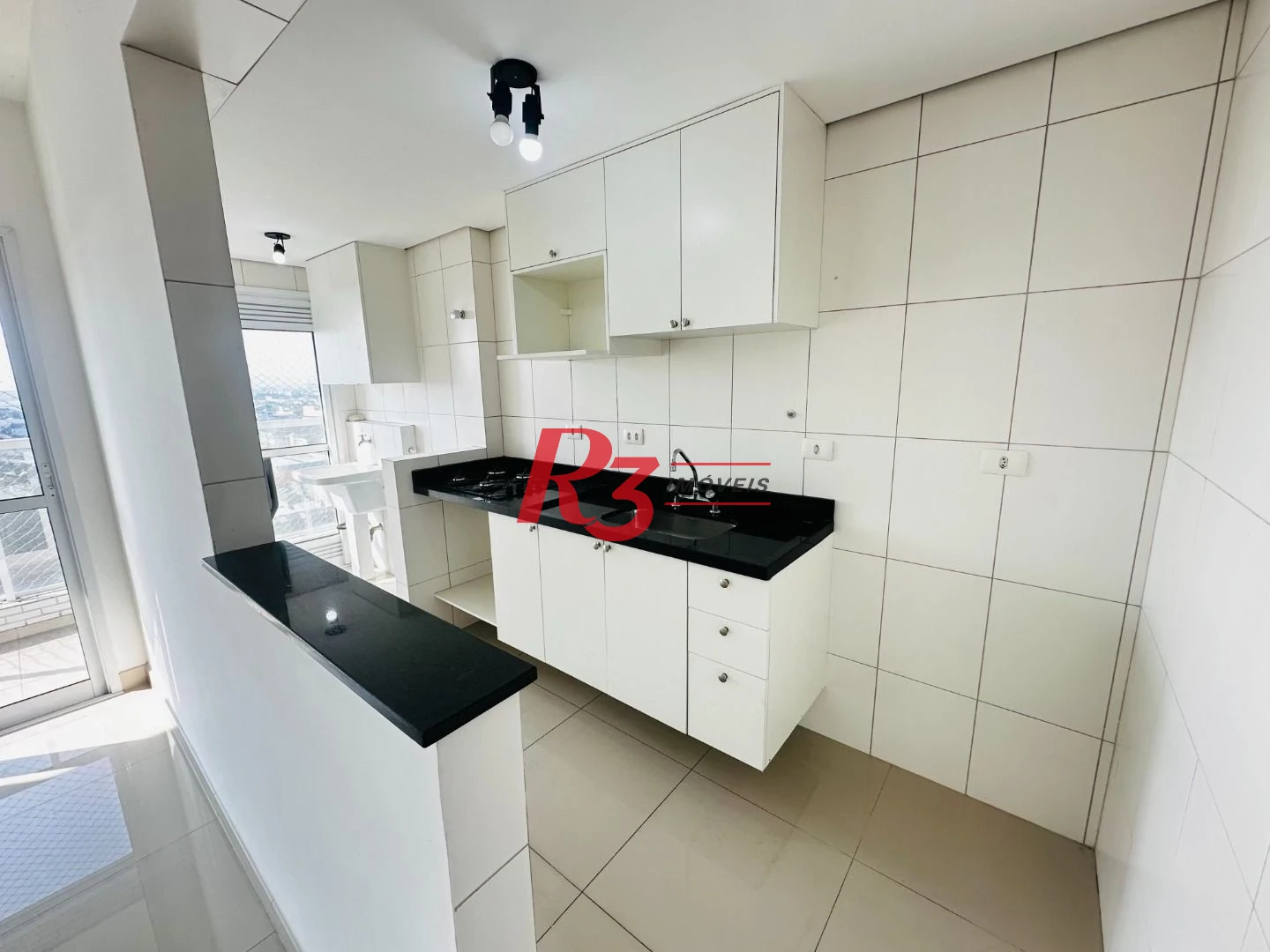 Apartamento com 2 dormitórios para alugar, 59 m² por R$ 5.143,03/mês - Vila Matias - Santos/SP
