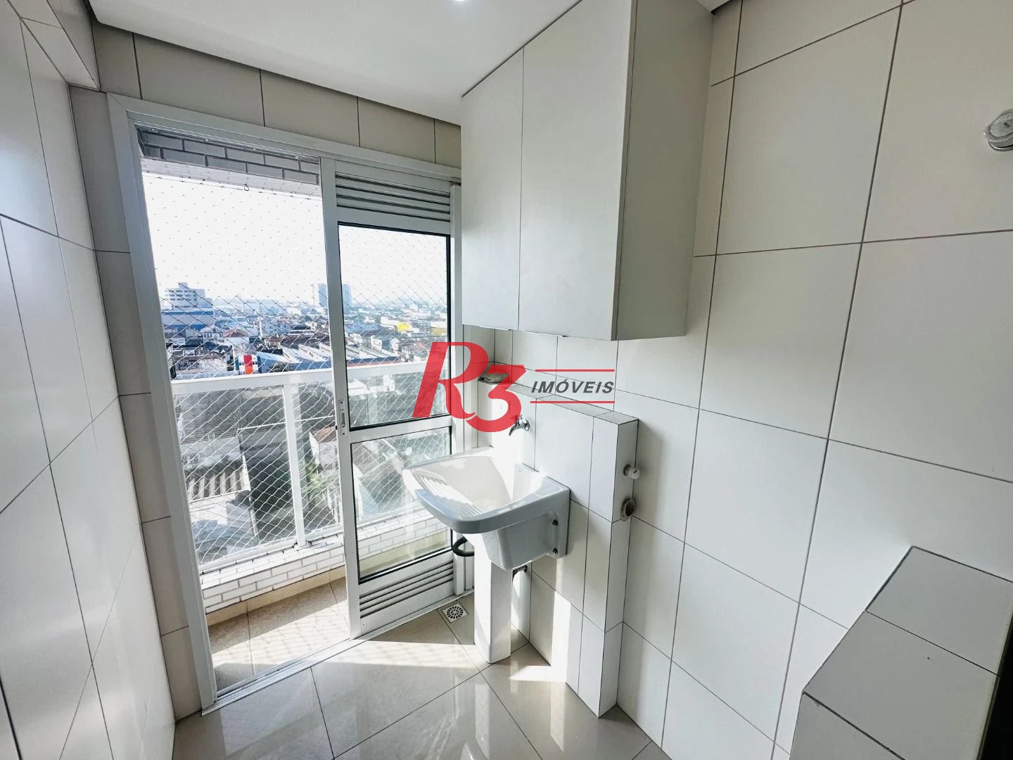 Apartamento com 2 dormitórios para alugar, 59 m² por R$ 5.143,03/mês - Vila Matias - Santos/SP
