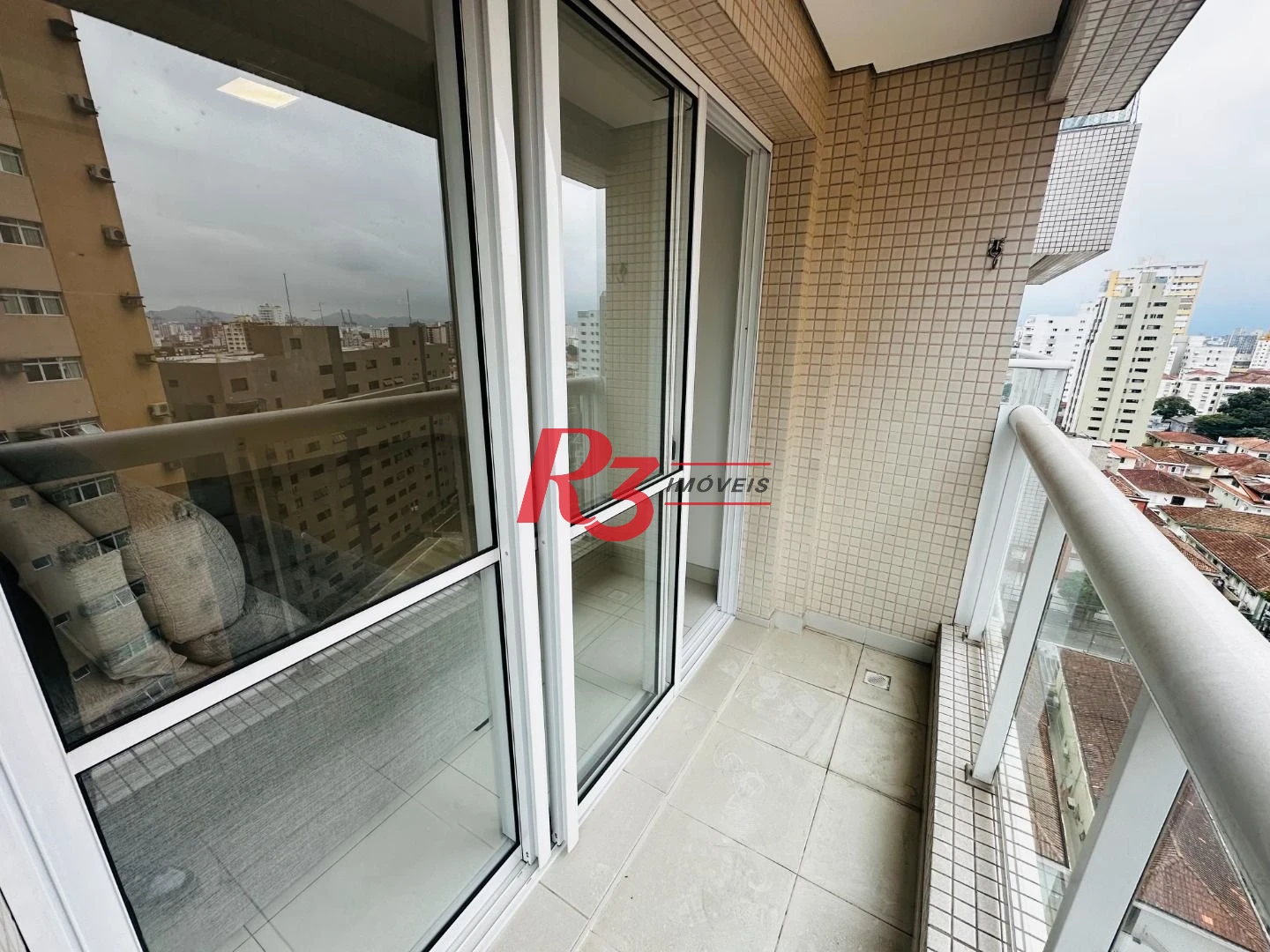 Apartamento com 3 dormitórios para alugar, 93 m² por R$ 7.465,00/mês - Boqueirão - Santos/SP