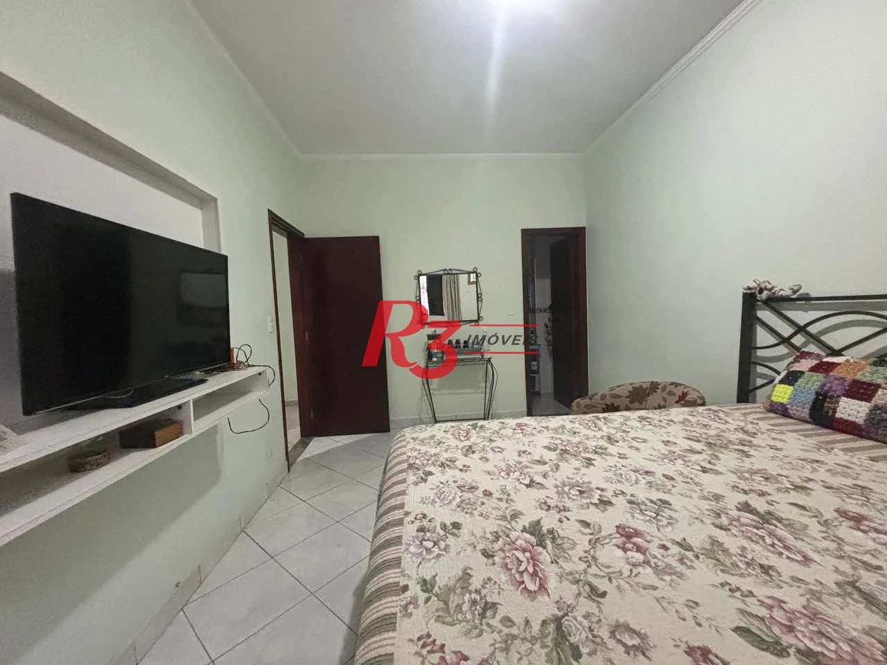Casa com 3 dormitórios à venda, 127 m² por R$ 890.000,00 - Aparecida - Santos/SP