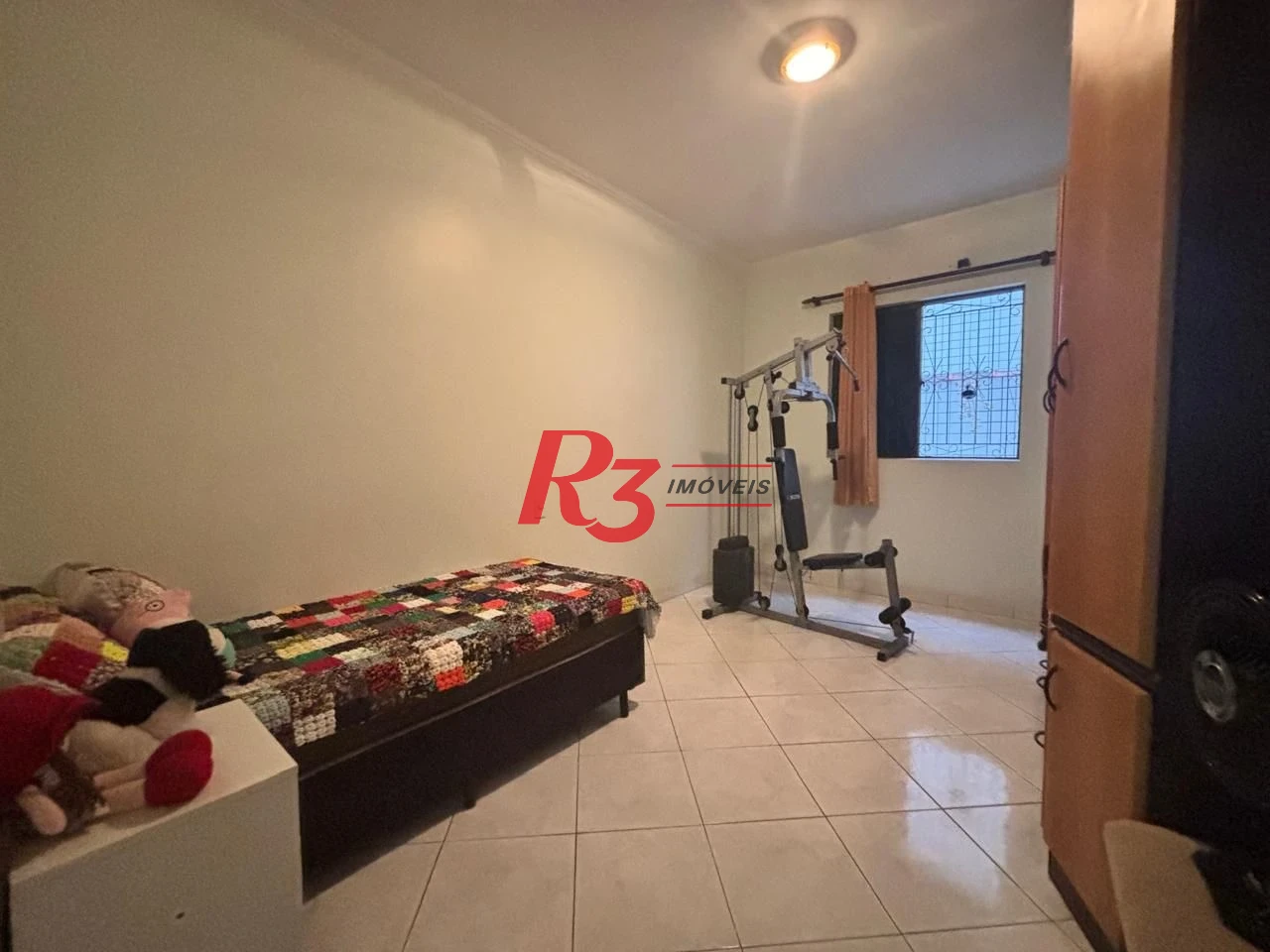 Casa com 3 dormitórios à venda, 127 m² por R$ 890.000,00 - Aparecida - Santos/SP