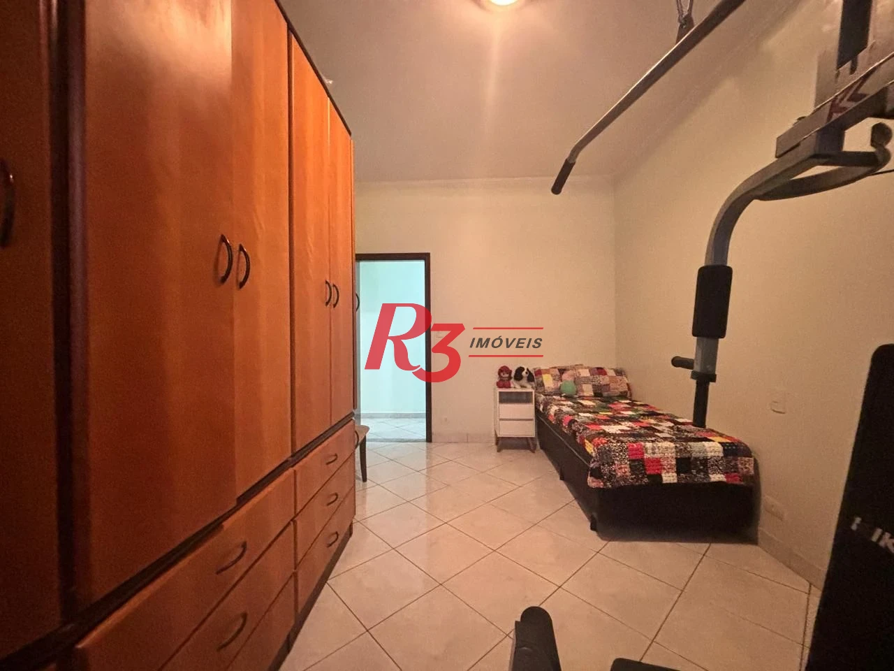 Casa com 3 dormitórios à venda, 127 m² por R$ 890.000,00 - Aparecida - Santos/SP