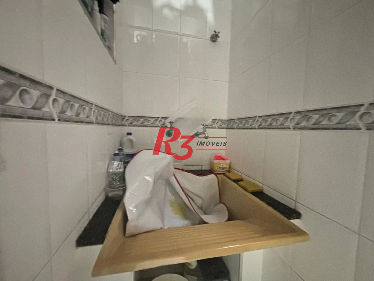 Casa com 3 dormitórios à venda, 127 m² por R$ 890.000,00 - Aparecida - Santos/SP