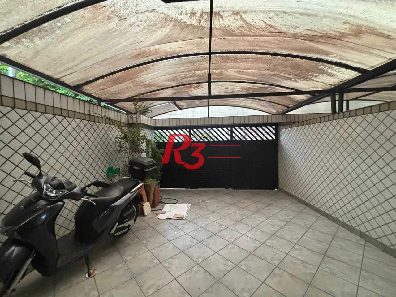 Casa com 3 dormitórios à venda, 127 m² por R$ 890.000,00 - Aparecida - Santos/SP