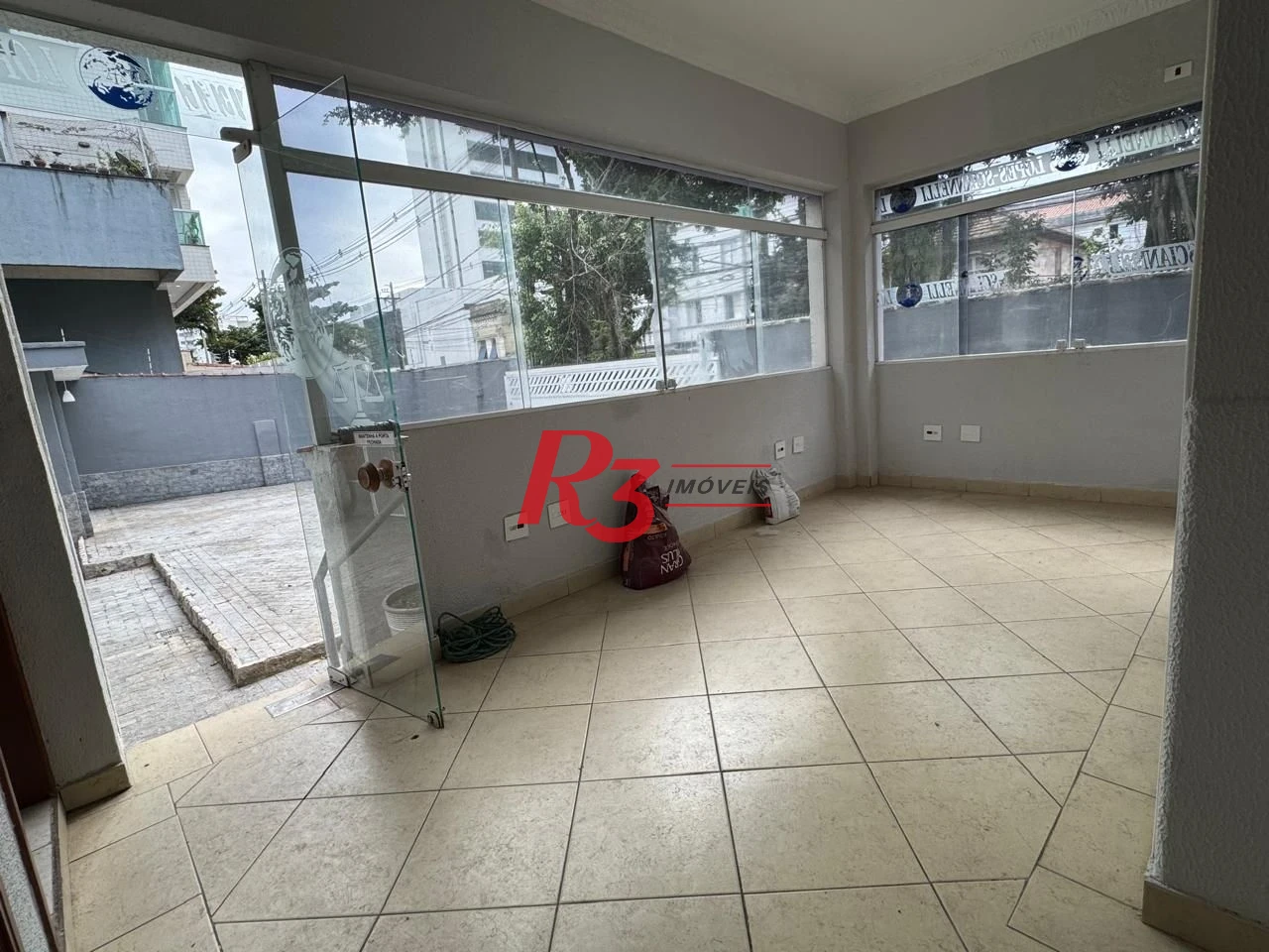 Sobrado para alugar, 336 m² por R$ 15.000,00/mês - Vila Matias - Santos/SP