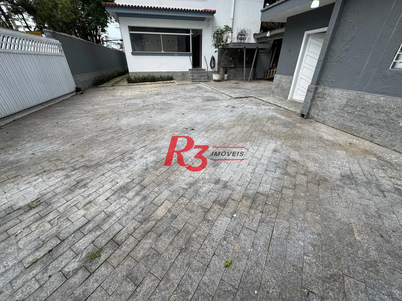 Sobrado para alugar, 336 m² por R$ 15.000,00/mês - Vila Matias - Santos/SP