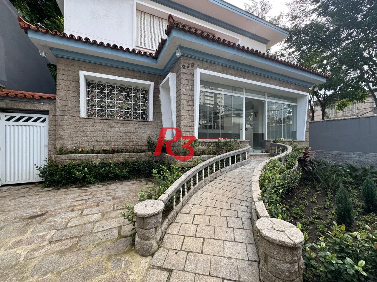 Sobrado para alugar, 336 m² por R$ 15.000,00/mês - Vila Matias - Santos/SP