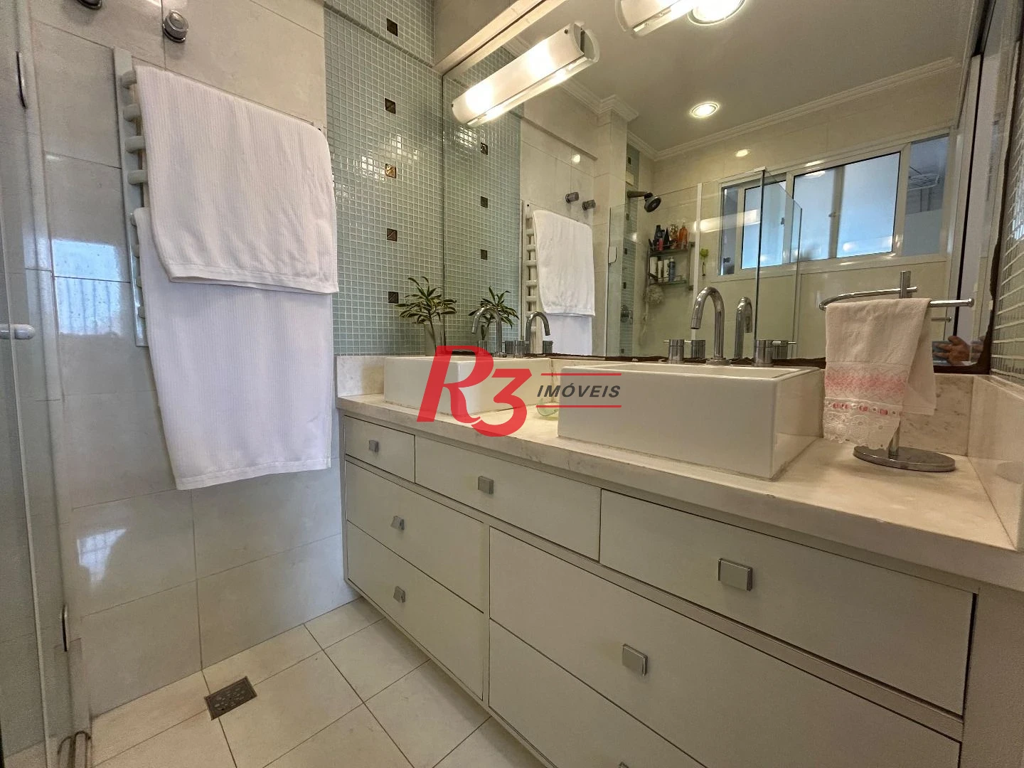 Cobertura com 3 dormitórios à venda, 258 m² por R$ 2.980.000,00 - Boqueirão - Santos/SP