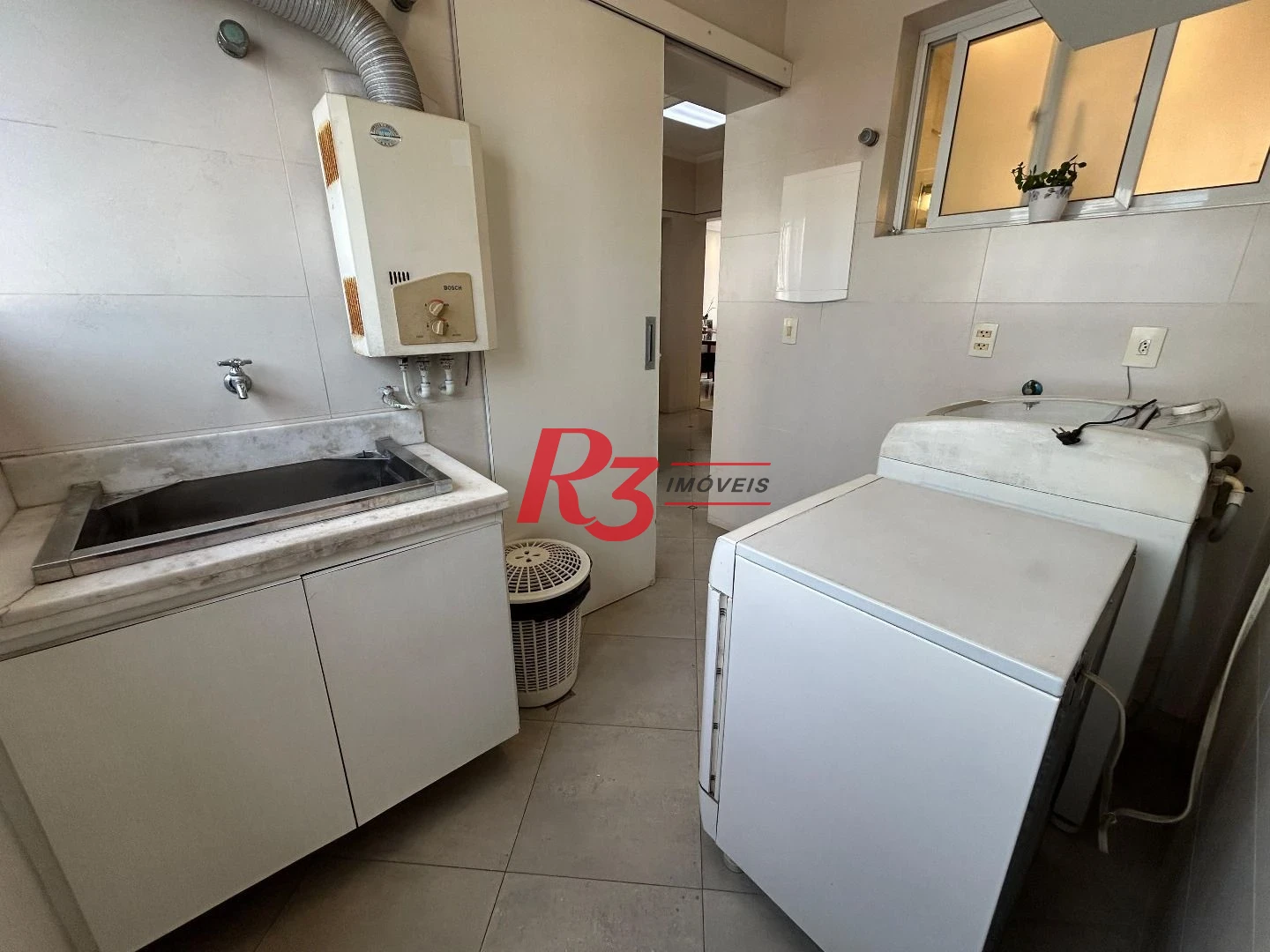 Cobertura com 3 dormitórios à venda, 258 m² por R$ 2.980.000,00 - Boqueirão - Santos/SP