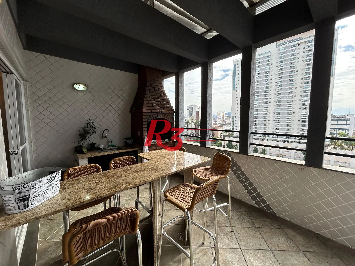Cobertura com 3 dormitórios à venda, 258 m² por R$ 2.980.000,00 - Boqueirão - Santos/SP
