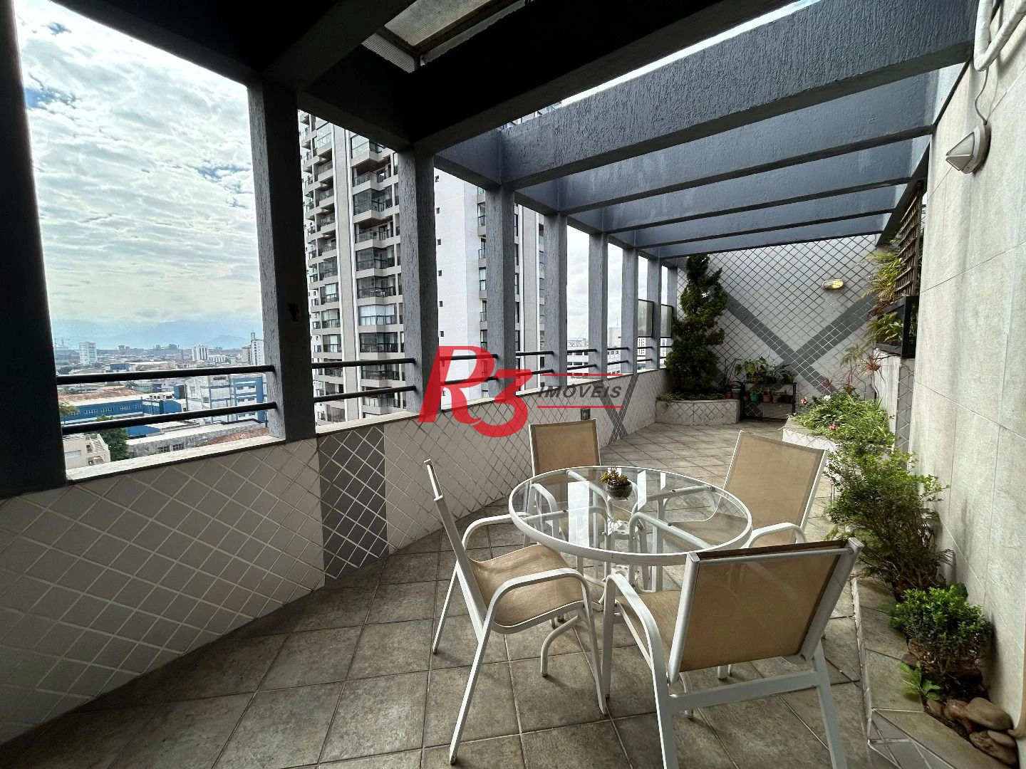 Cobertura com 3 dormitórios à venda, 258 m² por R$ 2.980.000,00 - Boqueirão - Santos/SP