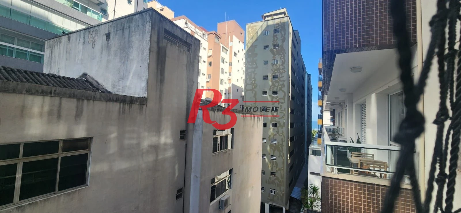 Apartamento com 2 dormitórios à venda, 72 m² por R$ 680.000,00 - José Menino - Santos/SP