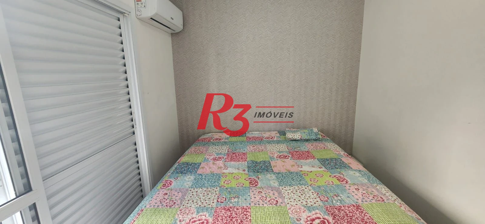 Apartamento com 2 dormitórios à venda, 72 m² por R$ 680.000,00 - José Menino - Santos/SP