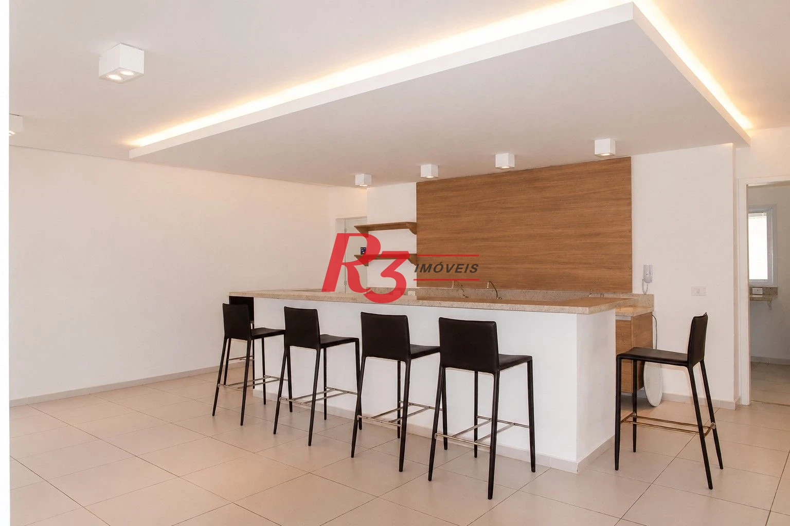 Apartamento com 2 dormitórios à venda, 72 m² por R$ 680.000,00 - José Menino - Santos/SP