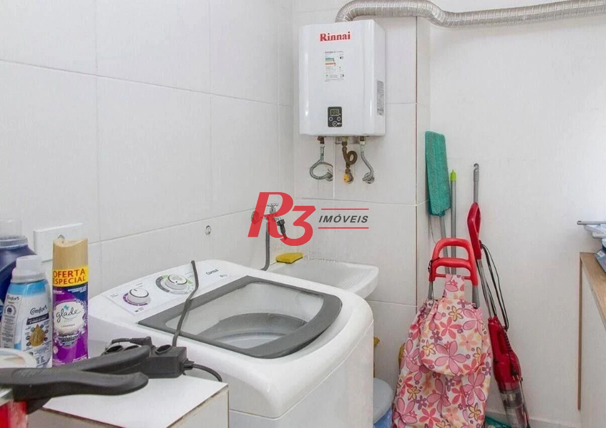 Apartamento com 2 dormitórios à venda, 72 m² por R$ 680.000,00 - José Menino - Santos/SP