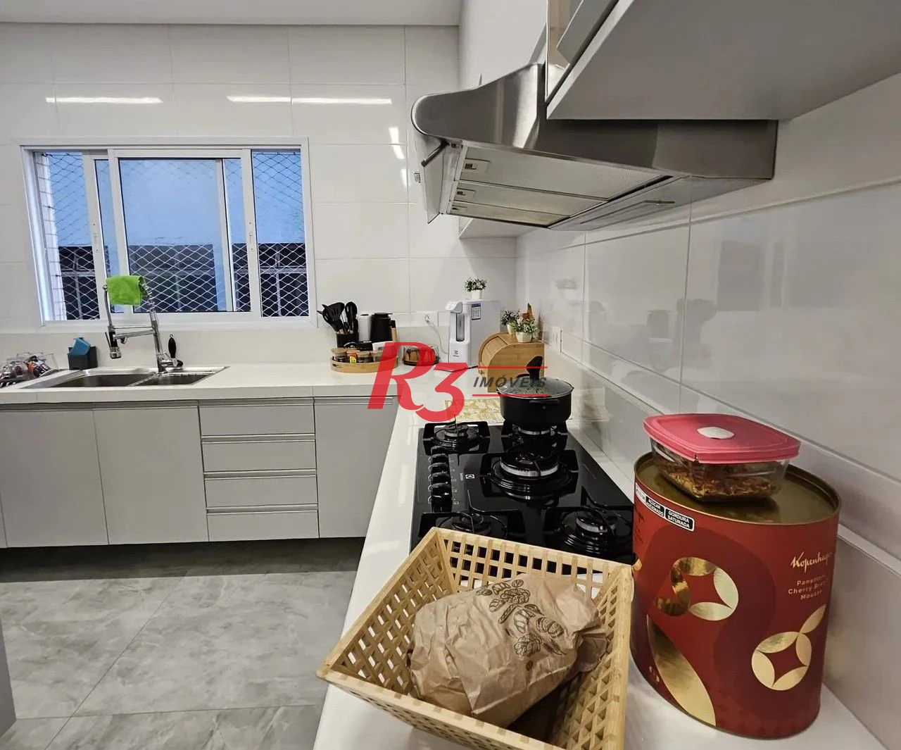 Apartamento à venda, 108 m² por R$ 1.440.000,00 - Itararé - São Vicente/SP
