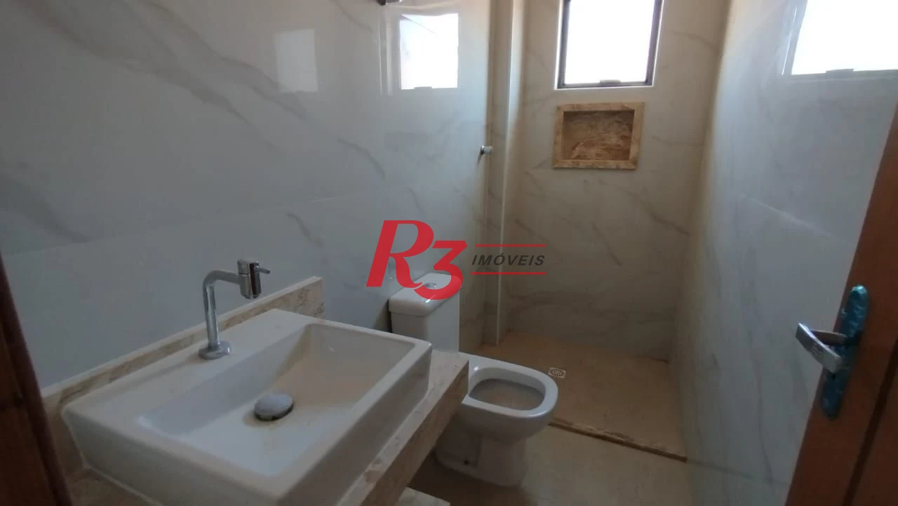 Sobreposta Alta Duplex no Embaré – 220m² | 23Suítes | 2 Vagas | Alto Padrão e Excelente Localização