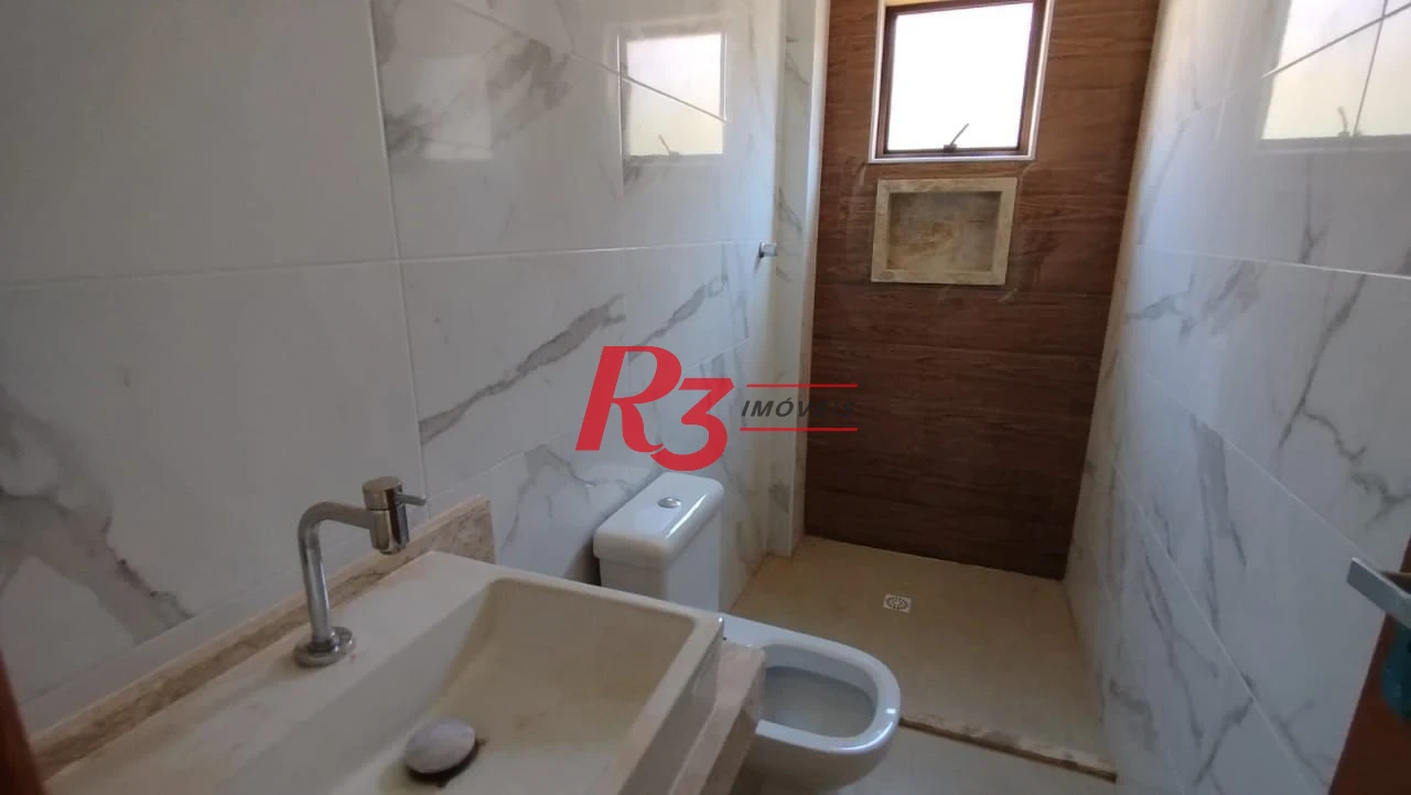 Sobreposta Alta Duplex no Embaré – 220m² | 23Suítes | 2 Vagas | Alto Padrão e Excelente Localização