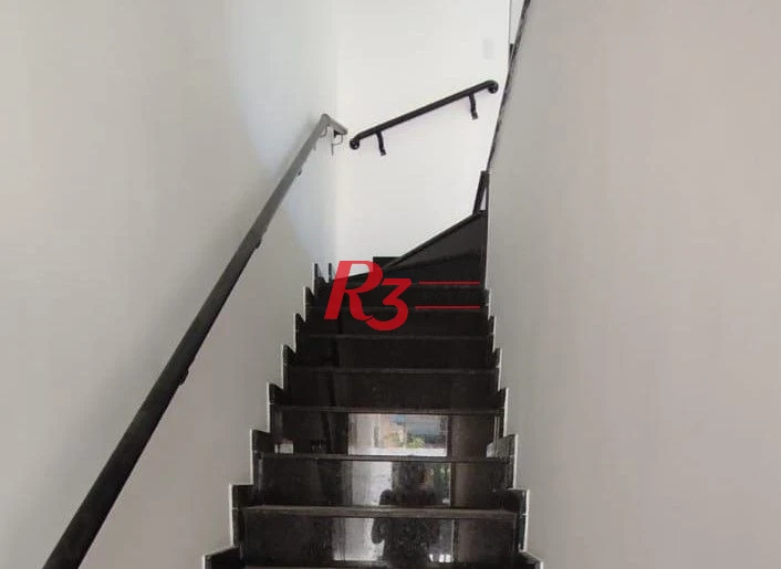 Sobreposta Alta Duplex no Embaré – 220m² | 23Suítes | 2 Vagas | Alto Padrão e Excelente Localização