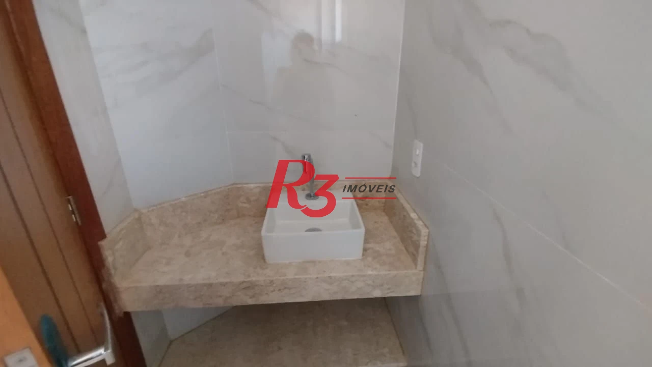 Sobreposta Alta Duplex no Embaré – 220m² | 23Suítes | 2 Vagas | Alto Padrão e Excelente Localização
