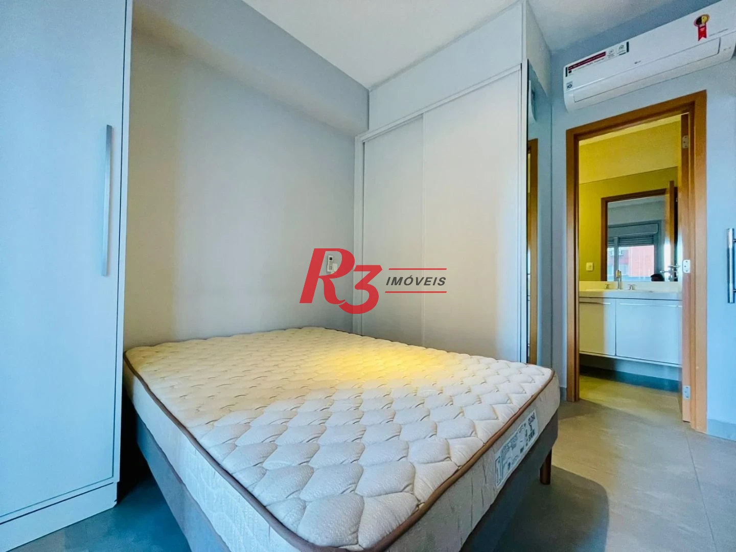Apartamento com 1 dormitório à venda, 46 m² por R$ 690.000,00 - Boqueirão - Santos/SP