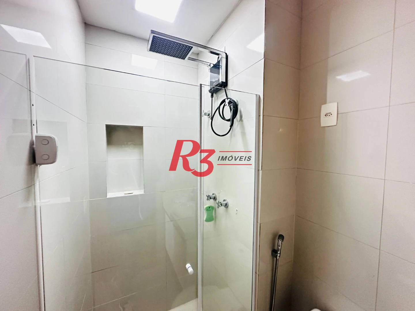 Apartamento com 1 dormitório à venda, 46 m² por R$ 750.000,00 - Boqueirão - Santos/SP