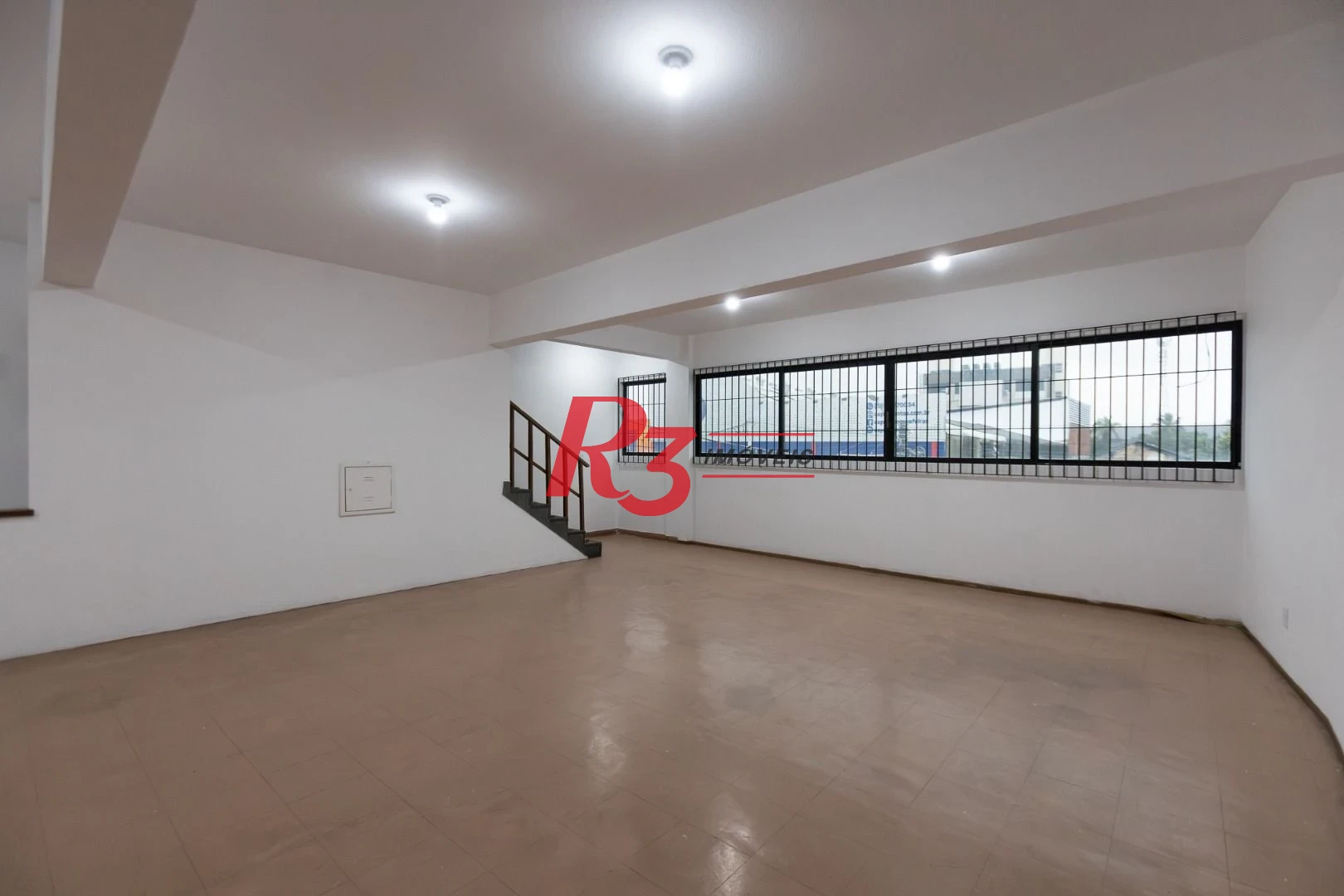 Prédio para alugar, 600 m² - Paquetá - Santos/SP