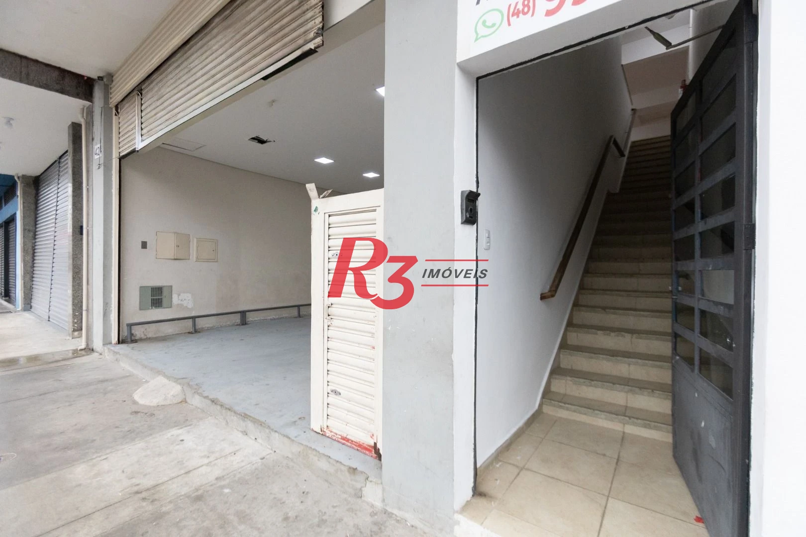 Prédio para alugar, 600 m² - Paquetá - Santos/SP