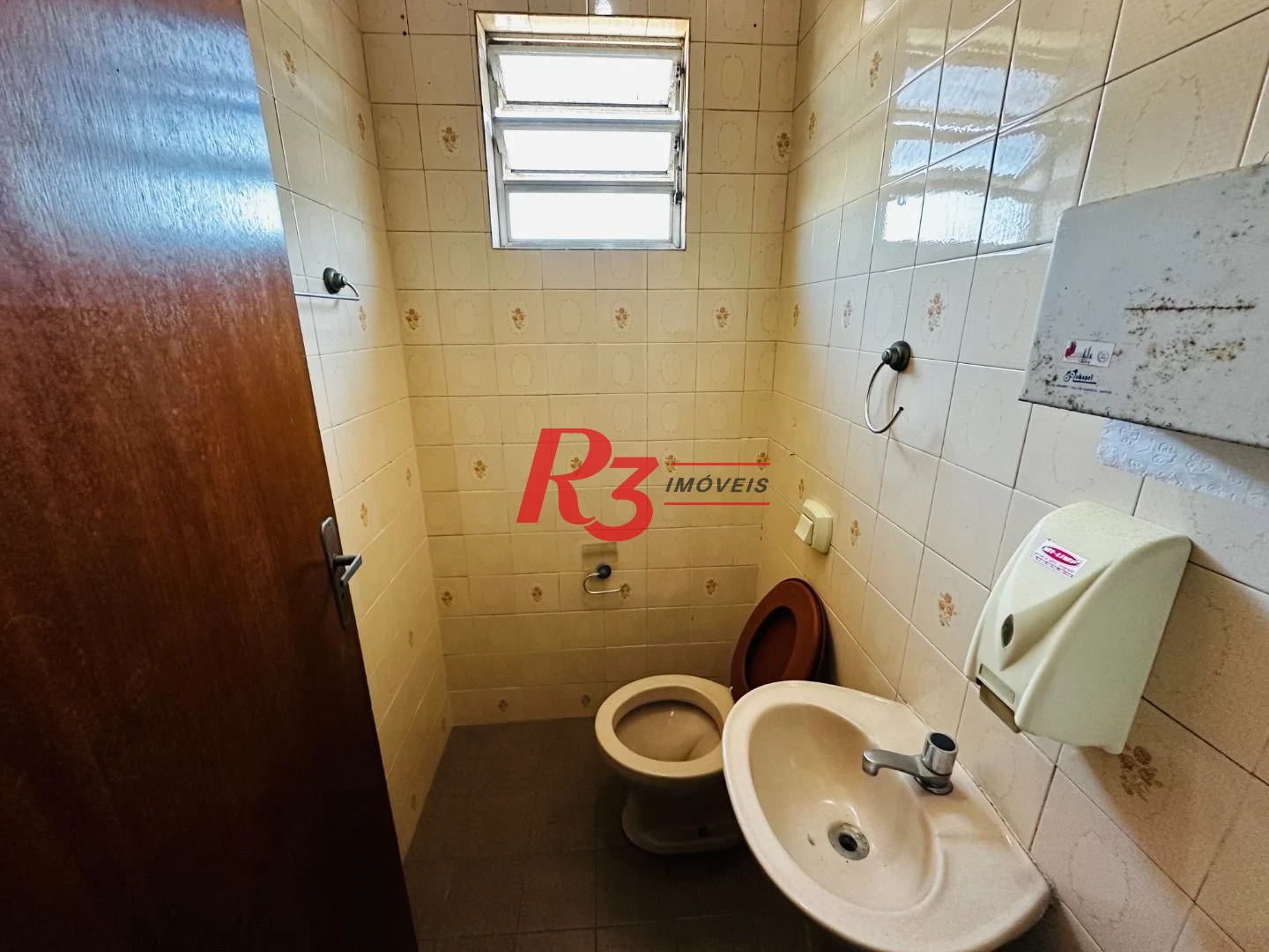 Prédio para alugar, 600 m² - Paquetá - Santos/SP