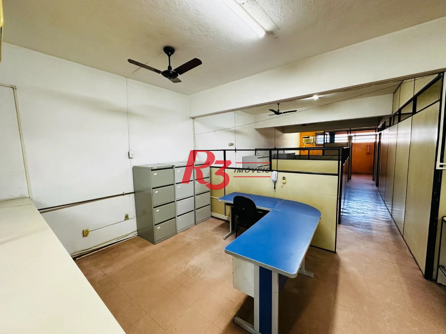 Prédio para alugar, 600 m² - Paquetá - Santos/SP