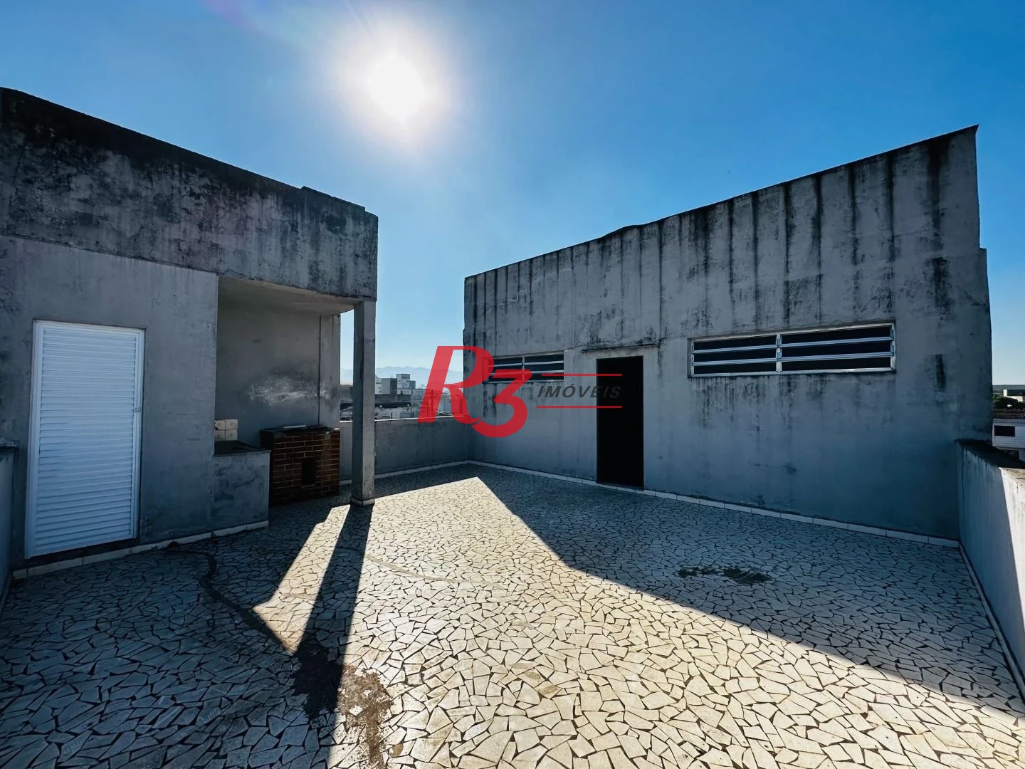 Prédio para alugar, 600 m² - Paquetá - Santos/SP