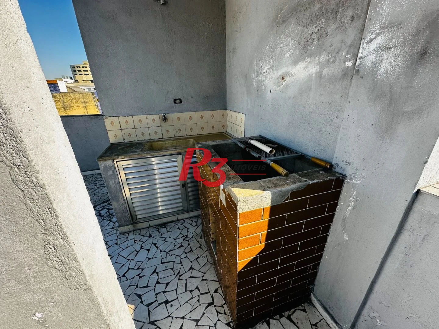 Prédio para alugar, 600 m² - Paquetá - Santos/SP