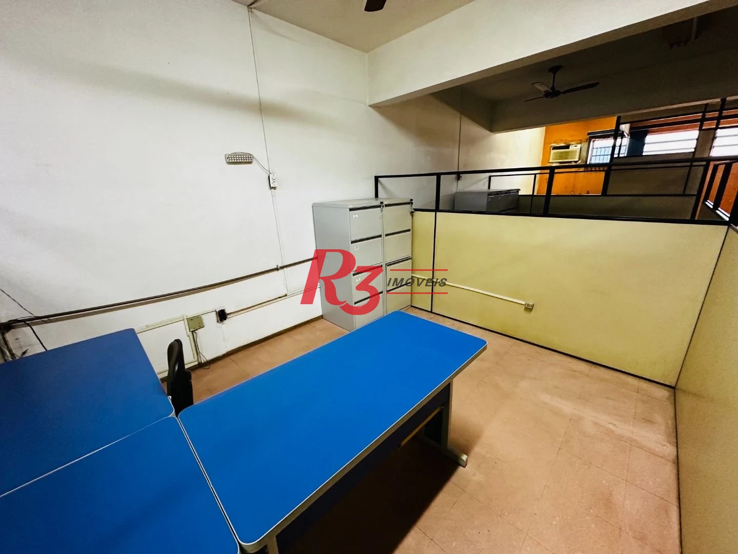 Prédio para alugar, 600 m² - Paquetá - Santos/SP