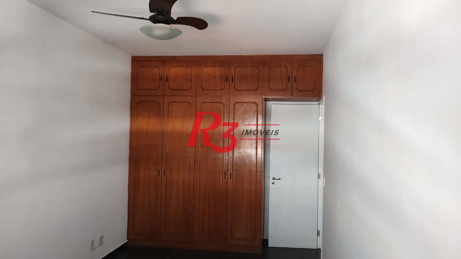 Apartamento com 2 dormitórios à venda, 108 m² por R$ 590.000,00 - Boqueirão - Santos/SP